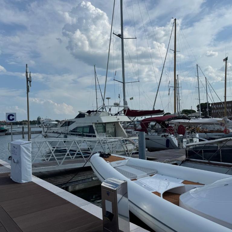 VE' Luxuryacht for exclusive use near the Biennale - Casa Mobile - 2
