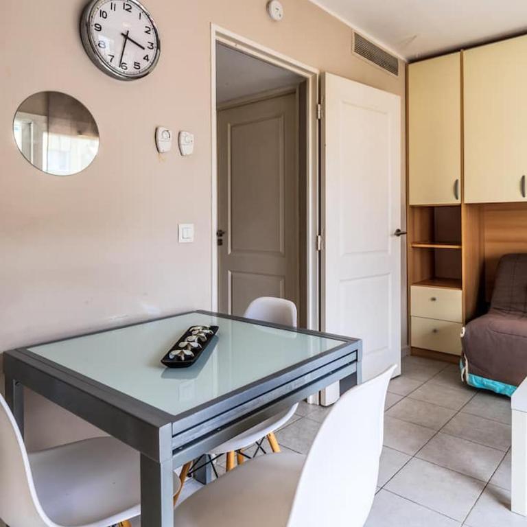 Studio cœur de ville et au calme - Apartamento de 1 dormitorio - 8