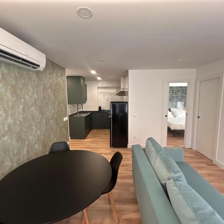 VI Apartamento dos dormitorios junto a Plaza Mayor - Two-Bedroom Apartment - 3