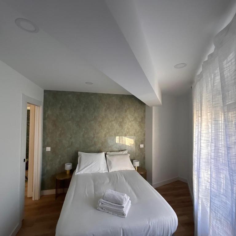 VI Apartamento dos dormitorios junto a Plaza Mayor - Two-Bedroom Apartment - 17