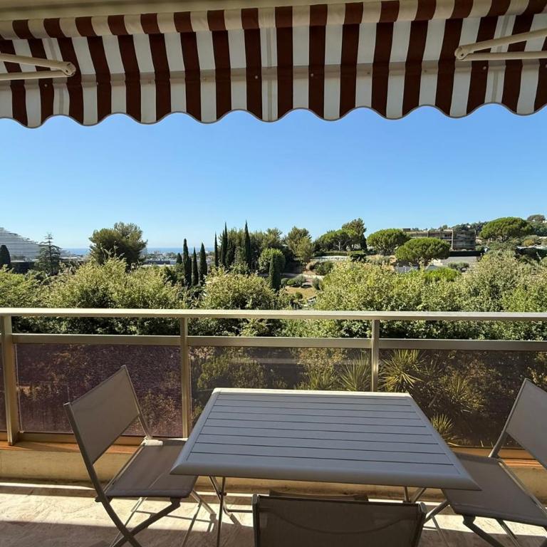 Beautiful 2-bedroom apartment with sea view - swimming pool - tennis court - Appartement - 24