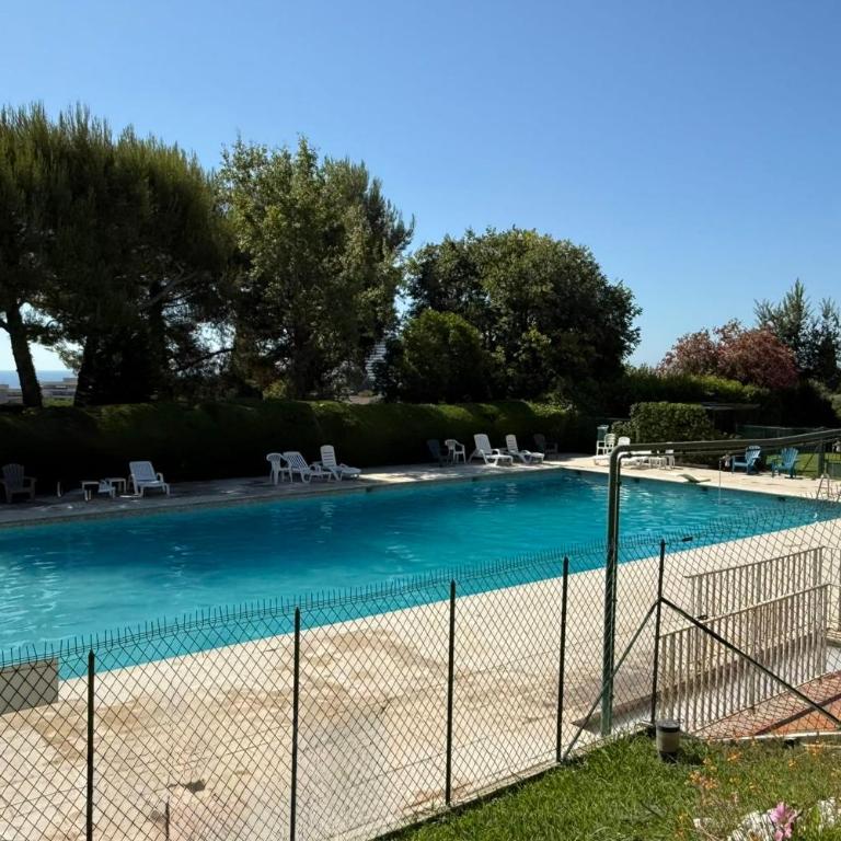 Beautiful 2-bedroom apartment with sea view - swimming pool - tennis court - Appartement - 30