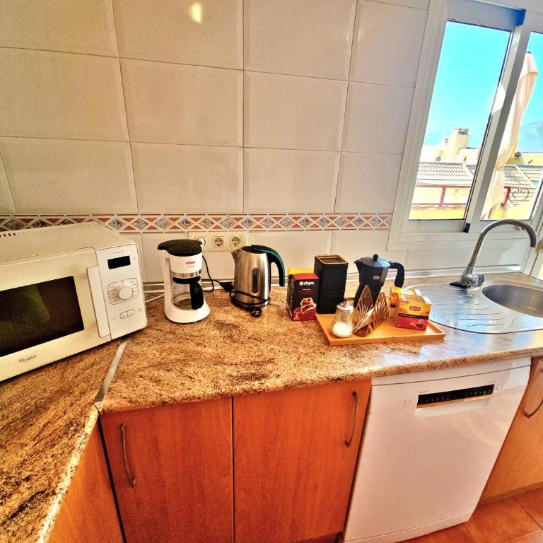 Bioparc ático muy amplio y soleado, cerca de la playa y centro, con parking y AC - Apartamento de 3 dormitorios - 18