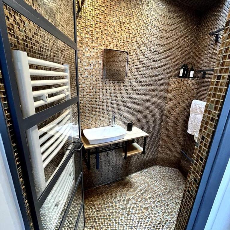 Cozy and bright duplex - Appartement 1 Chambre - 13