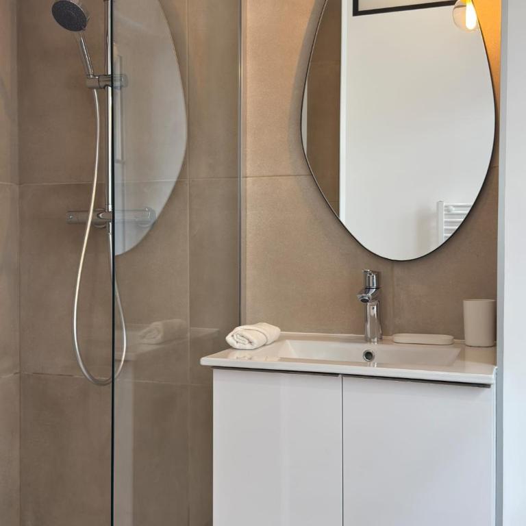 Studio Mezzanine Cozy - 2 pers - Gare & Centre - Appartement 1 Chambre - 8
