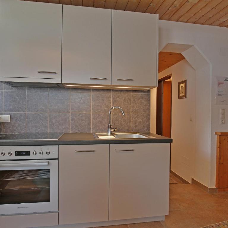 Haus Hildegard - Apartment mit Blick auf die Berge - 5