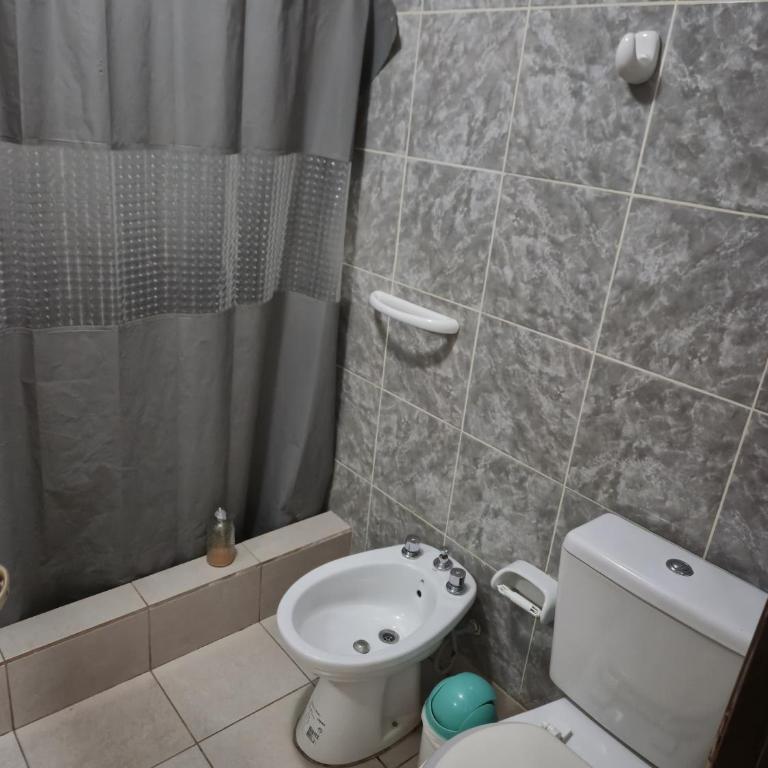 Quiet house in Río Gallegos near the airport - Apartamento de 1 dormitorio - 3