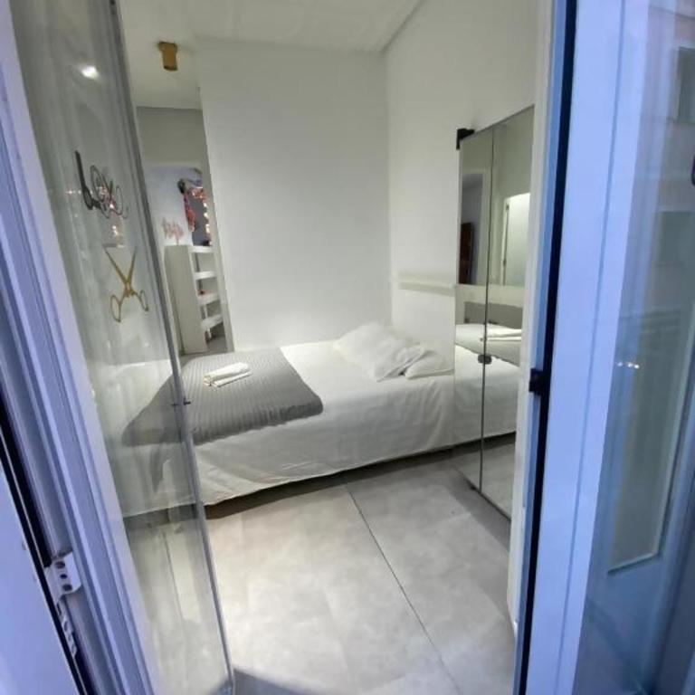 Huertas apartamento - One-Bedroom Apartment - 3