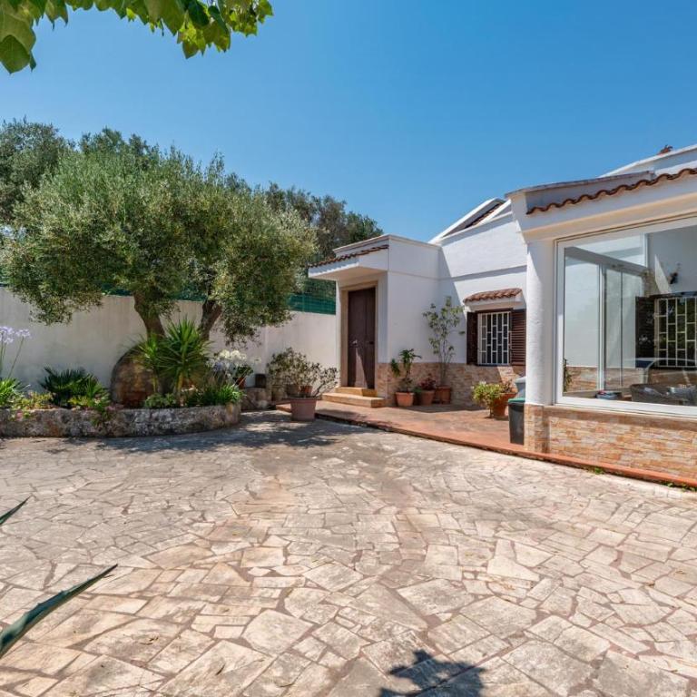 Villa Rita Ostuni with pool by Rentbeat - Villa con 3 Camere da Letto - 59