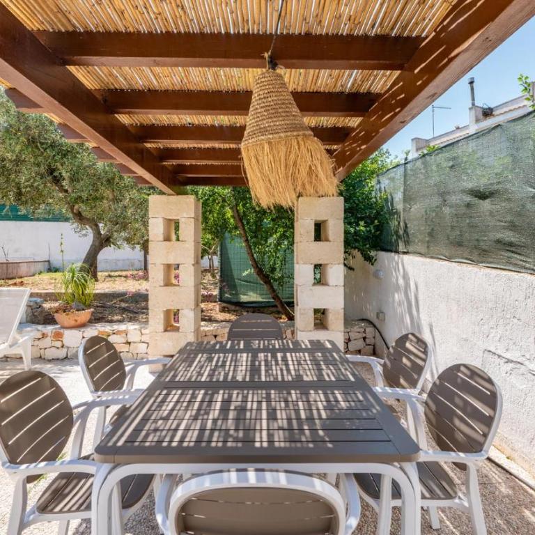 Villa Rita Ostuni with pool by Rentbeat - Villa con 3 Camere da Letto - 56