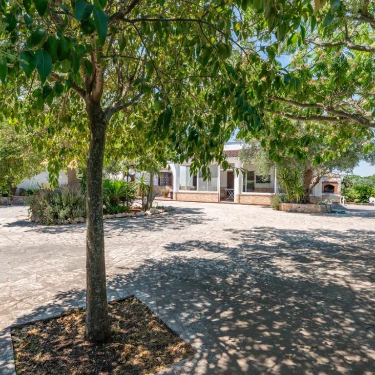 Villa Rita Ostuni with pool by Rentbeat - Villa con 3 Camere da Letto - 65