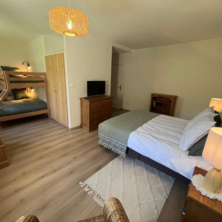 La Parenthèse en Ecrins - Chambre Familiale avec Salle de Bains Privative - 4
