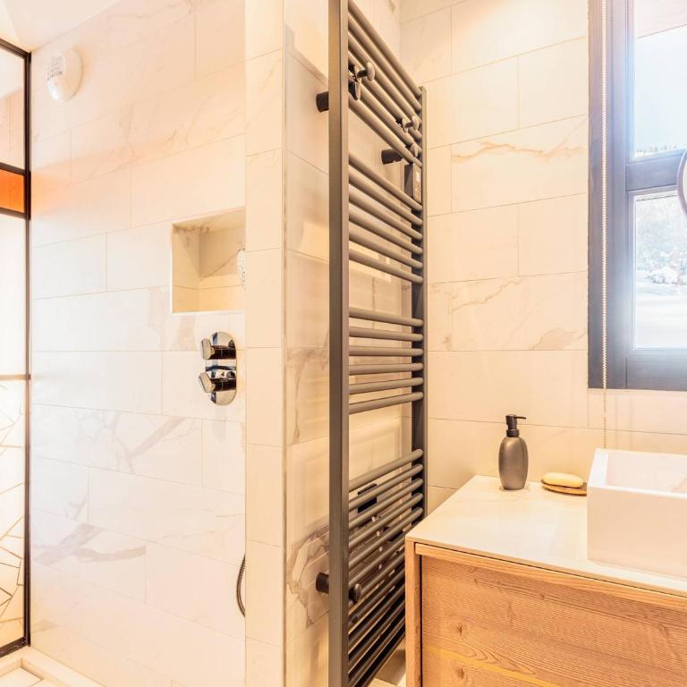 Appart chic avec SPA, parking et WIFI - Les Arcs 1800 - FR-1-352-96 - Appartement - 10