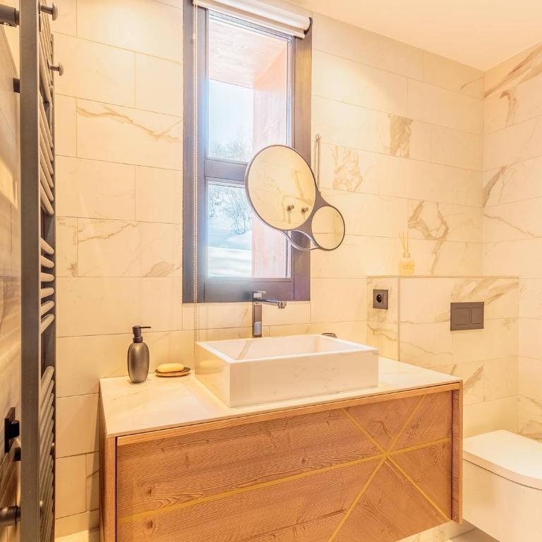 Appart chic avec SPA, parking et WIFI - Les Arcs 1800 - FR-1-352-96 - Appartement - 12