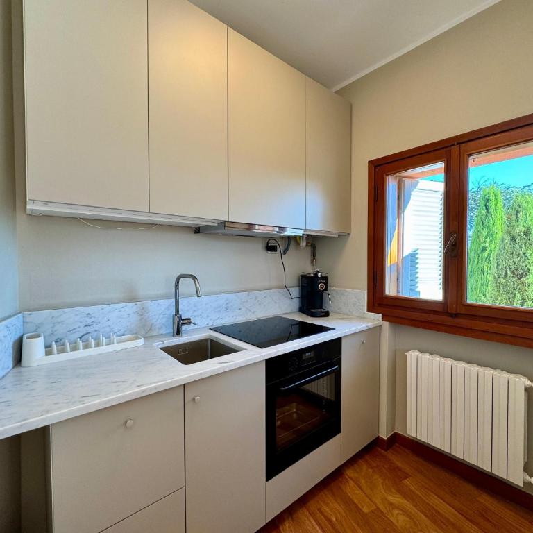 Panorama Apartment Peschiera - Appartamento con 2 Camere da Letto e Vista Lago - 6