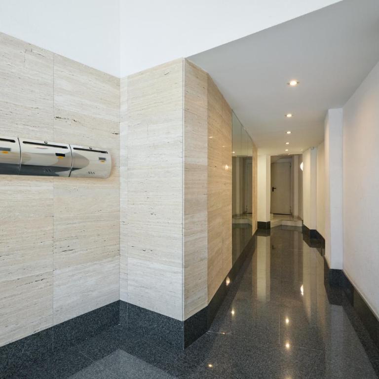 1IND1011 - One bedroom apartment - One-Bedroom Apartment - Non-Smoking - 14