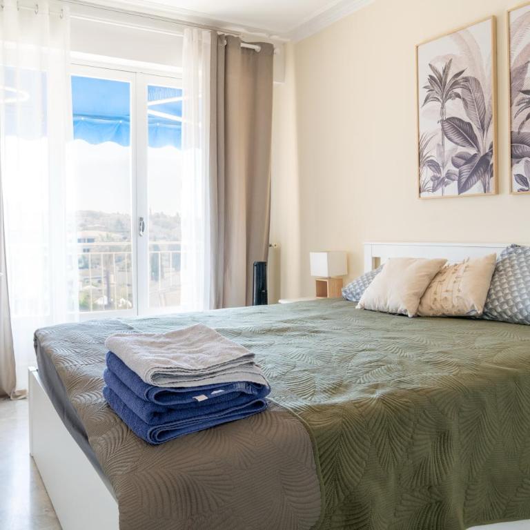 Proche plages Parking Terrasse 5-6 personnes - Appartement 2 Chambres - 10