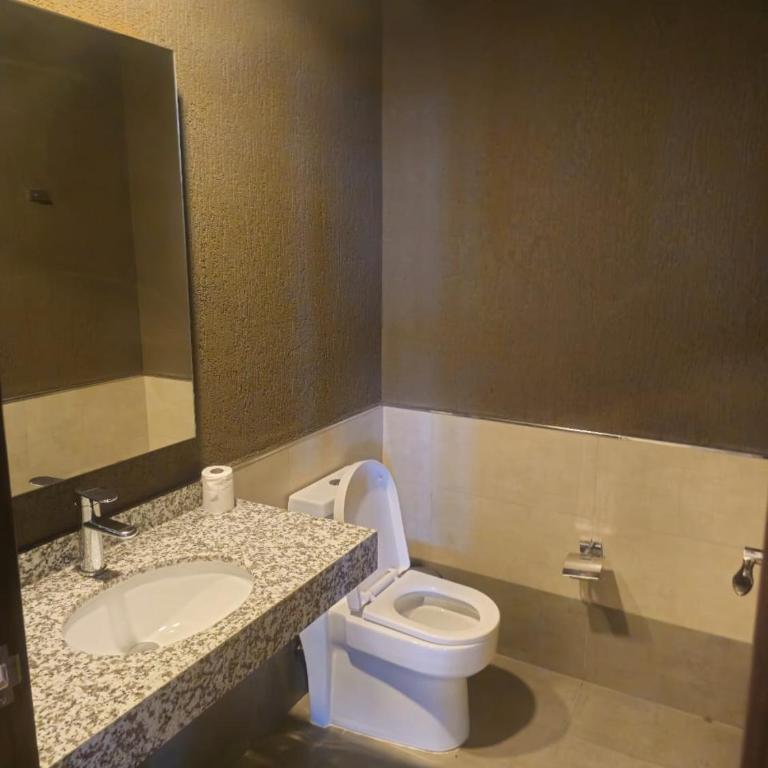 Miami Tower Premium Villa Mora - Three-Bedroom Apartment - 11