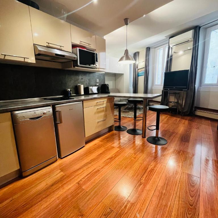 Vieux Nice 2 pièces Appartement MONACO - Appartement 1 Chambre - 10