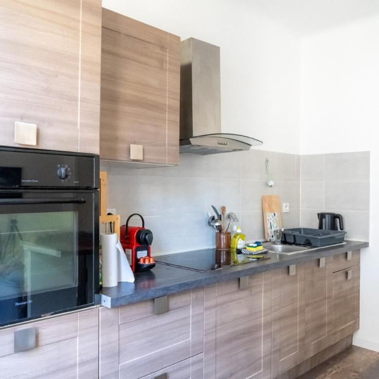 2 pièces - Clim - tram à 5' centre à 15' - Appartement 1 Chambre - 19