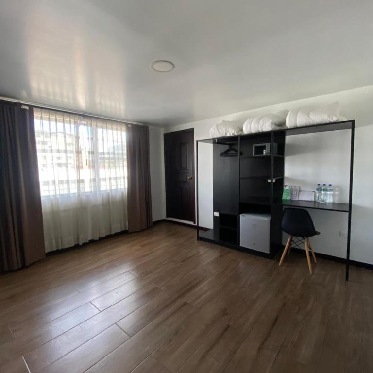 Embassy Quito - Habitación Triple - 3