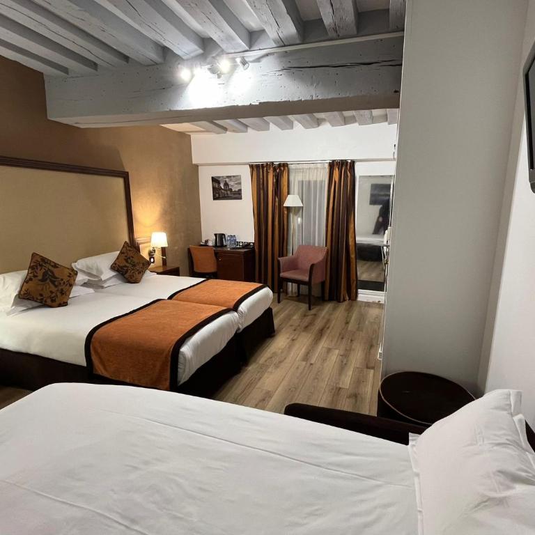 Hôtel 85 Saint Honore - Chambre Familiale - Accessible aux Personnes à Mobilité Réduite - Rez-de-Chaussée - Vue sur Cour - 5