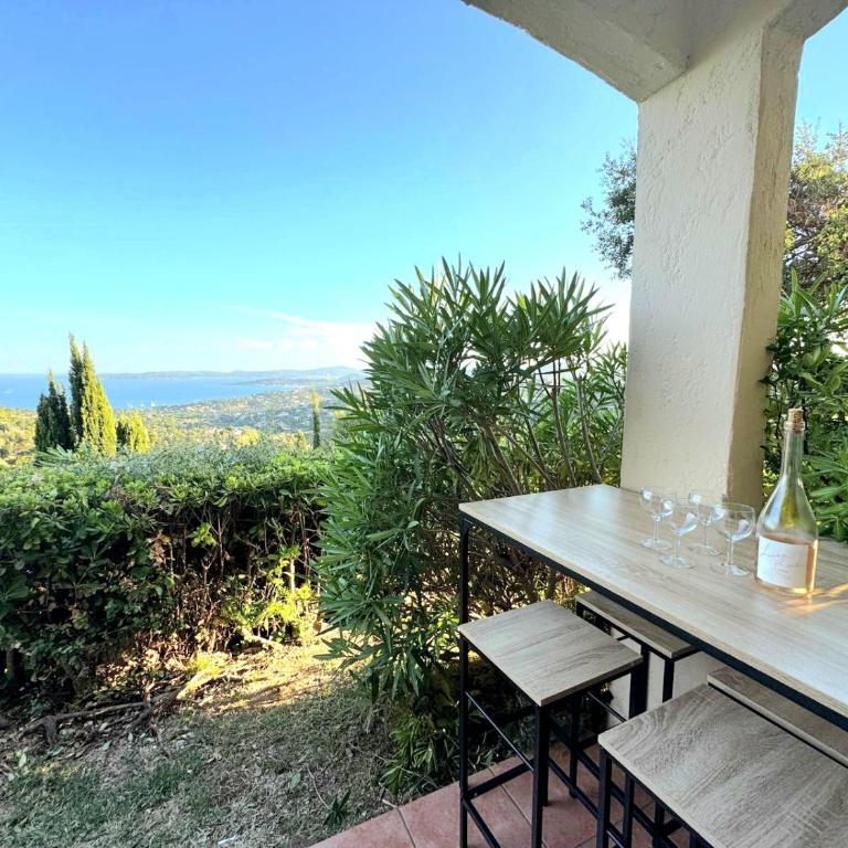 Var Azur - Studio - clim - piscine - vue mer - Studio - Vue sur Mer - 1