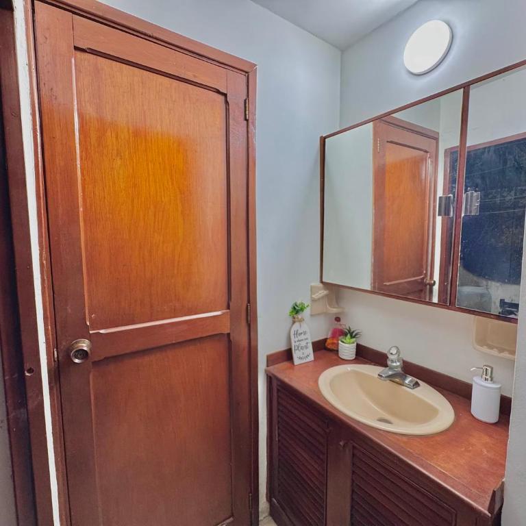 Tu casa con piscina en Girardot - Casa de 3 dormitorios - 20