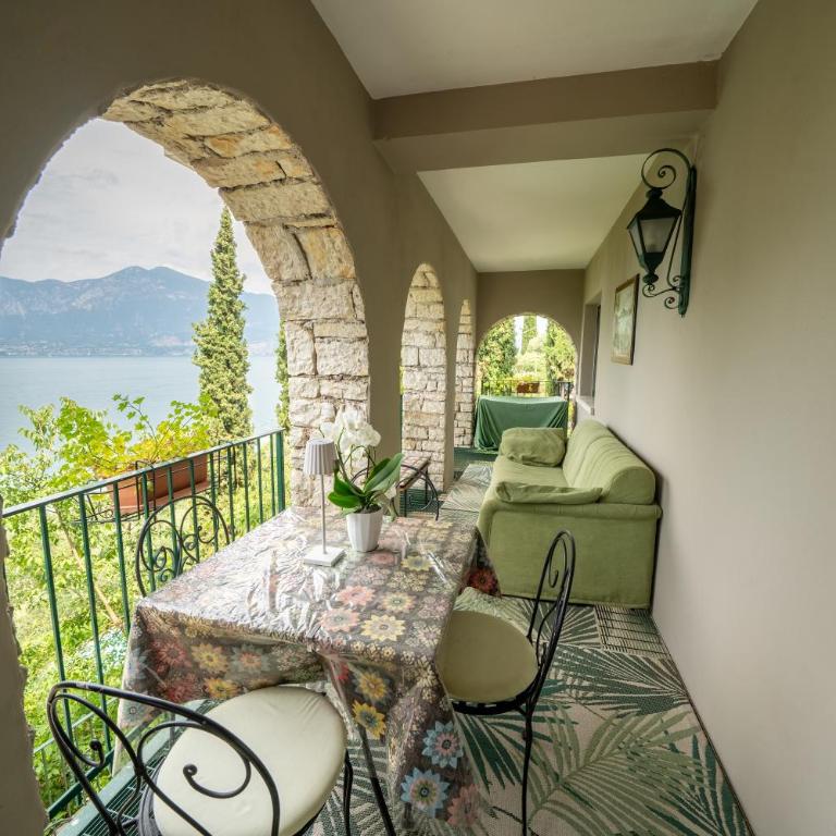 Exclusive Lake Garda Apartments with Pool and view - Studio avec Vue sur Lac - 22