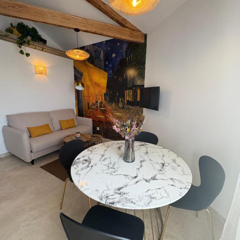 Latelier de Vincent Arles Luma - One-Bedroom Apartment - 6