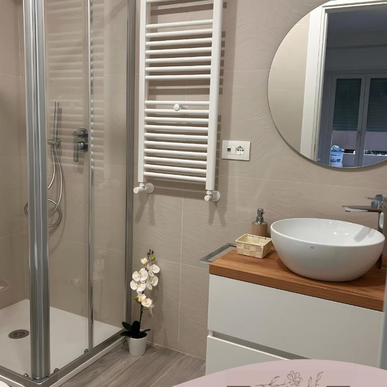 Casa Gurys - Appartamento Deluxe con 2 Camere da Letto e Balcone - 10