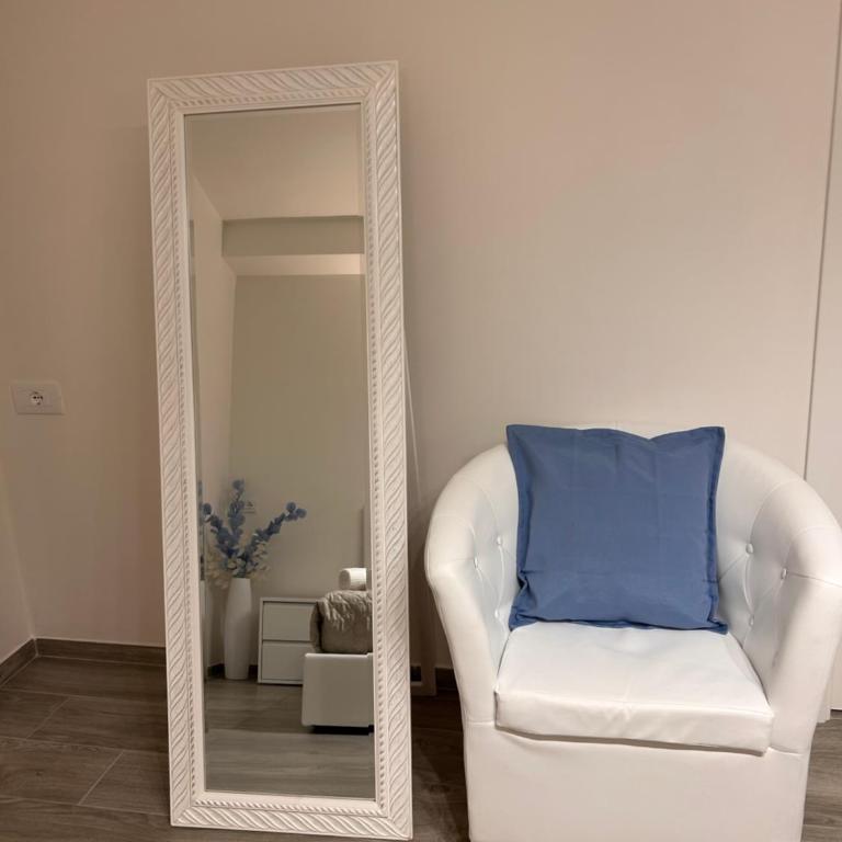 Casa Gurys - Appartamento Deluxe con 2 Camere da Letto e Balcone - 9