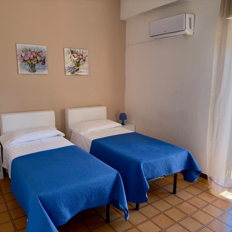 Poseidon Bay Residence - Apartment with Balcony - 1
