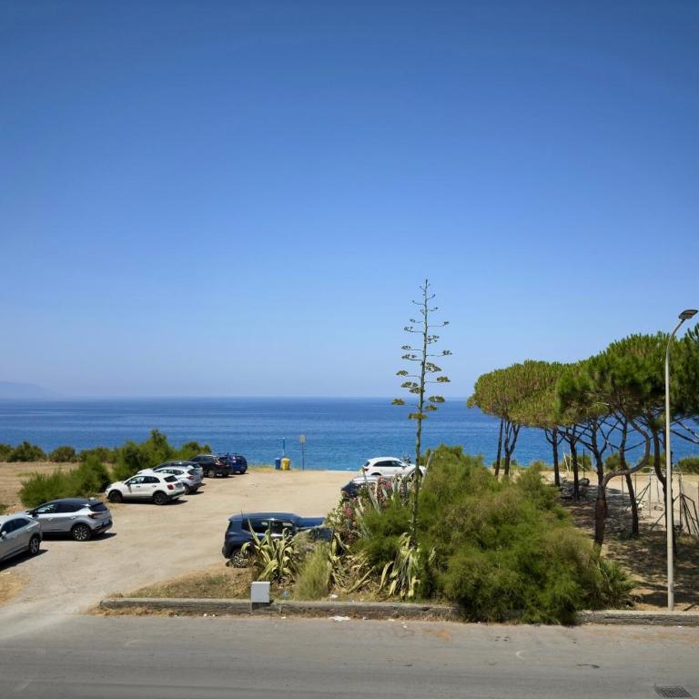 Poseidon Bay Residence - Premium Quadruple Room - 3