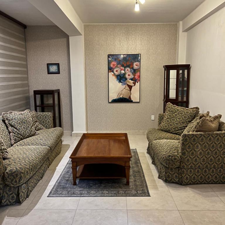 Departamento de 2 habitaciones en el centro de Tarija! - Two-Bedroom Apartment - 1