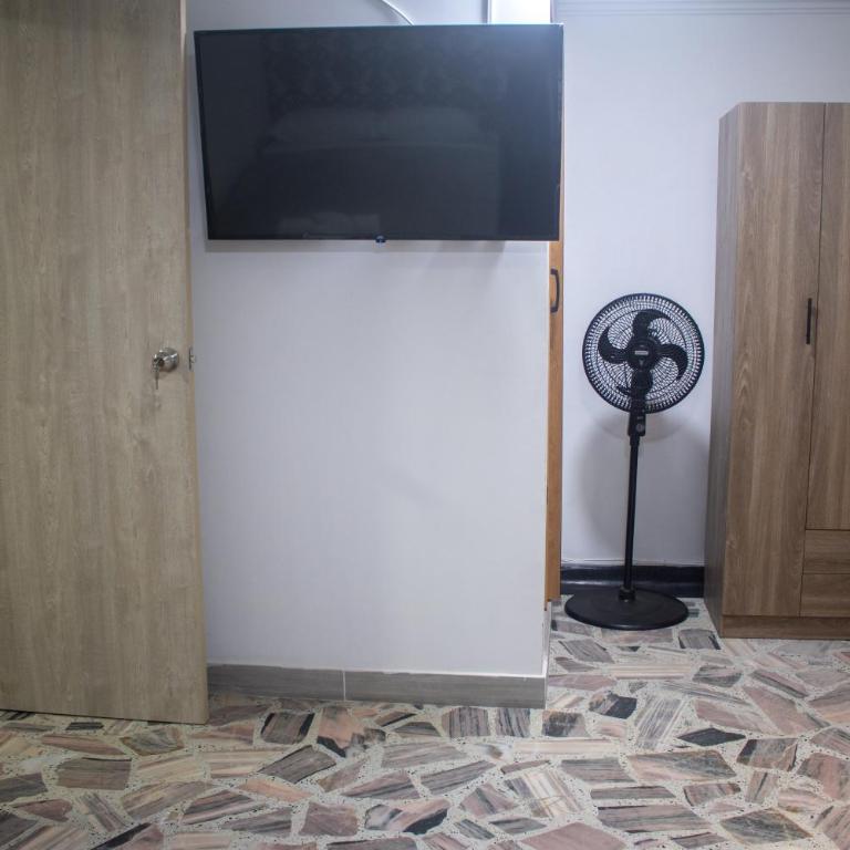 Casa Los Alpes - Twin Room with Private Bathroom - 5