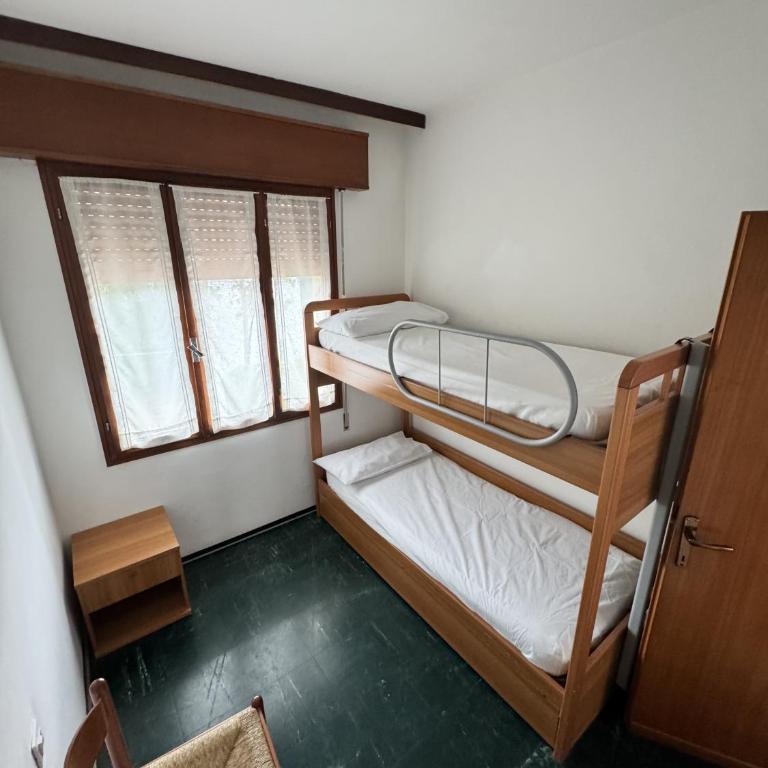 (3) Giovanni Versolatto - Appartamento con 2 Camere da Letto - 15