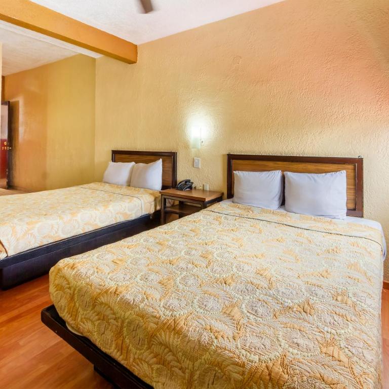 Capital O Hotel Del Parque Guadalajara - Habitación Estándar - 2 camas - 3