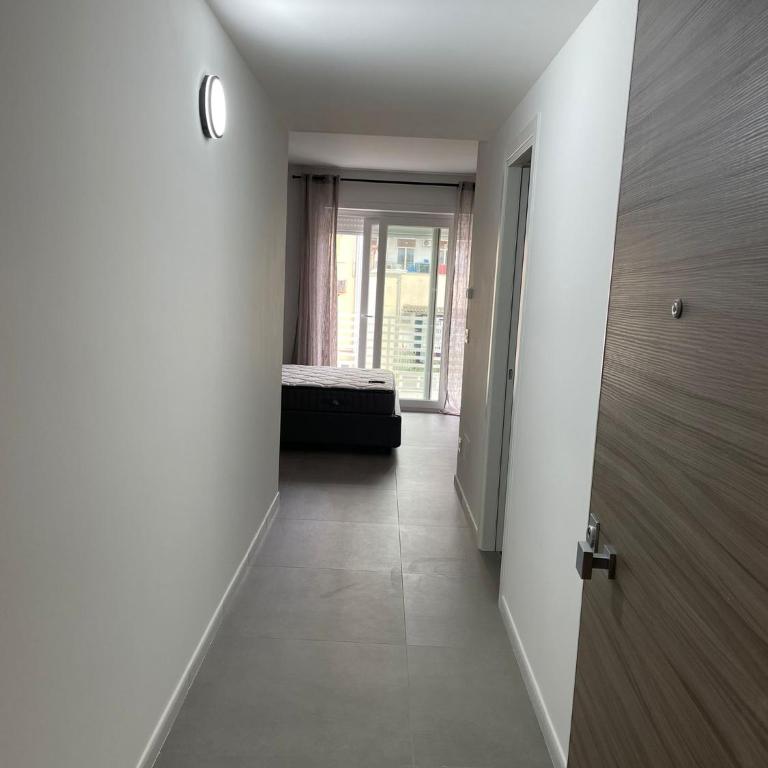 Rosabella Bovio - One-Bedroom House - 8