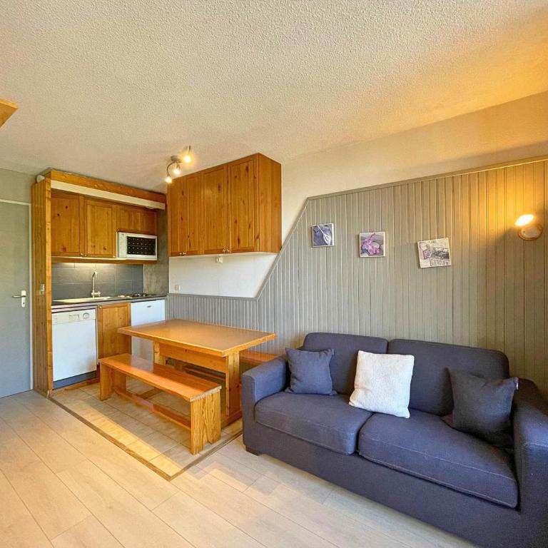 Studio avec coin chambre, balcon, cuisine équipée, pied des pistes - Les Ménuires - FR-1-452-262 - Studio - 1