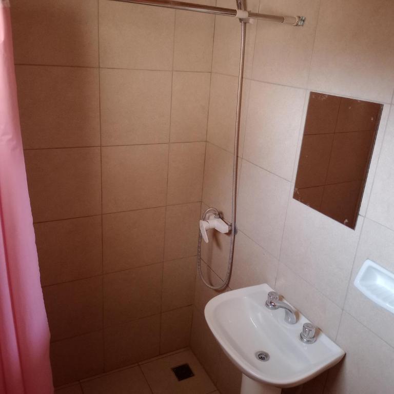 Hospedaje los 4 hermanos - Habitación Familiar Estándar - 4