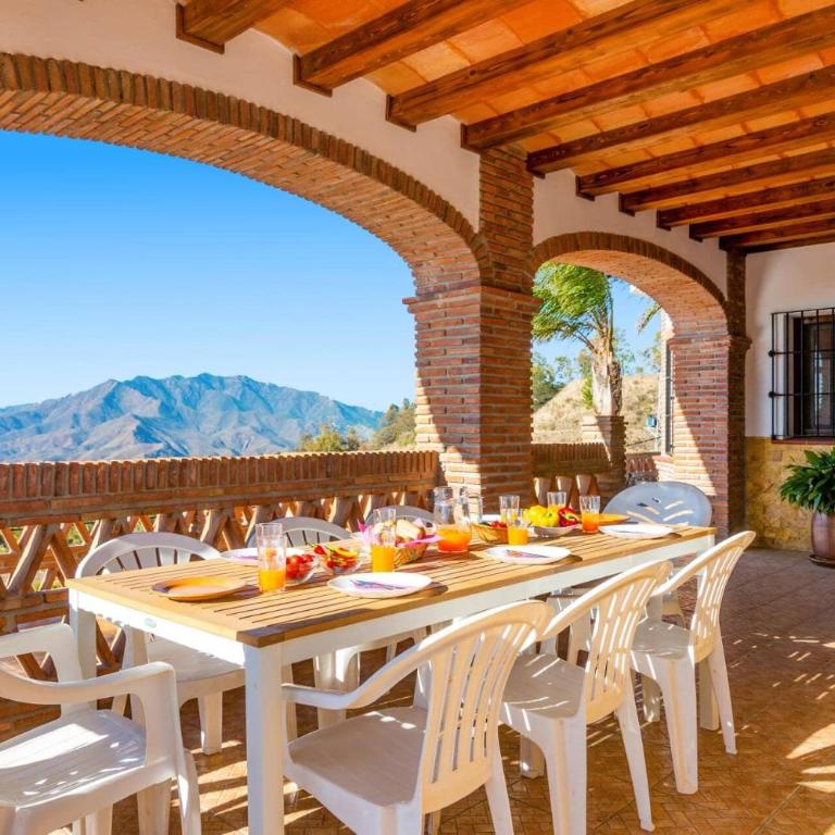 Villa Biznaga by Villa Plus - Villa - 4