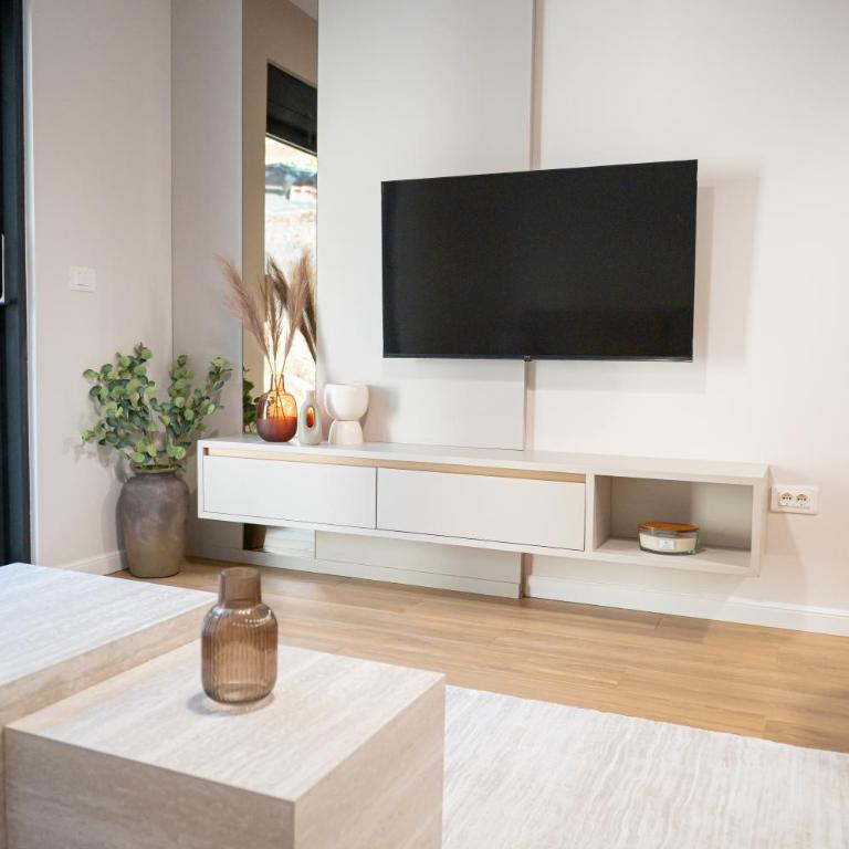 Villa Teona KotorBay Residence - One-Bedroom Standard Apartment - 15