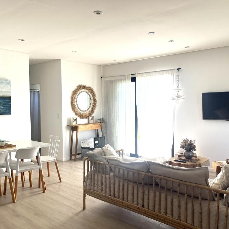 Casa Laura - Casa en Chapa zona Cruz del Sur para 5 PAX - Hola Sur - Casa de 2 dormitorios - 5