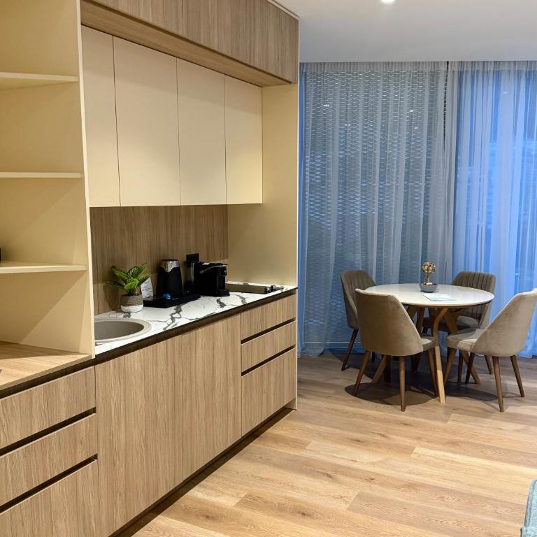 Hotel Ponta Plaza Conference & Spa - Apartman sa 1 Spavaćom Sobom i Pogledom - 2