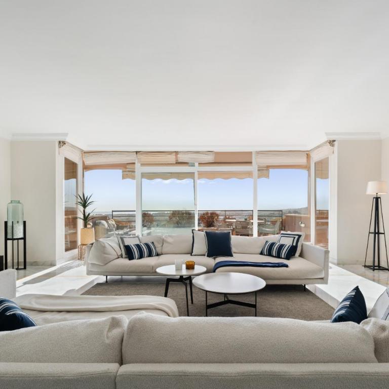 Luxury 3 bed apartment in Magna Marbella - Apartamento con vistas al mar - 1