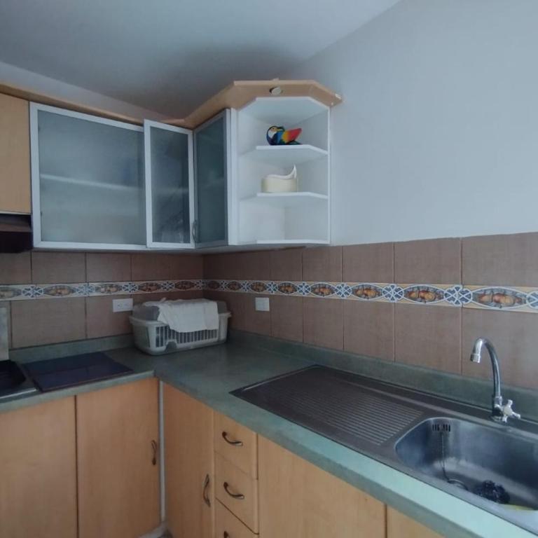 Dpto PUNTA ARENA ATACAMES - Three-Bedroom Apartment with Water View - 9