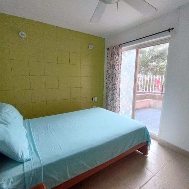 Dpto PUNTA ARENA ATACAMES - Three-Bedroom Apartment with Water View - 12