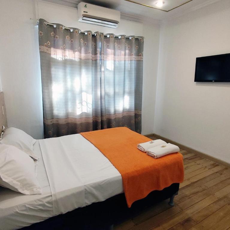 CEDE Inn Hotel - Family Room - 4