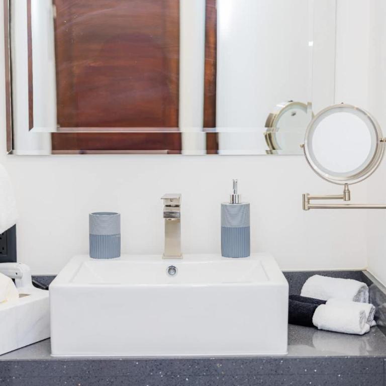 Vista Pedregal-Modern Vacation Apartment Walk to Marina & Beaches - Casa - 20